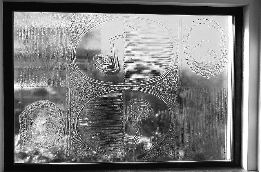 GLS100: Lehané sklo